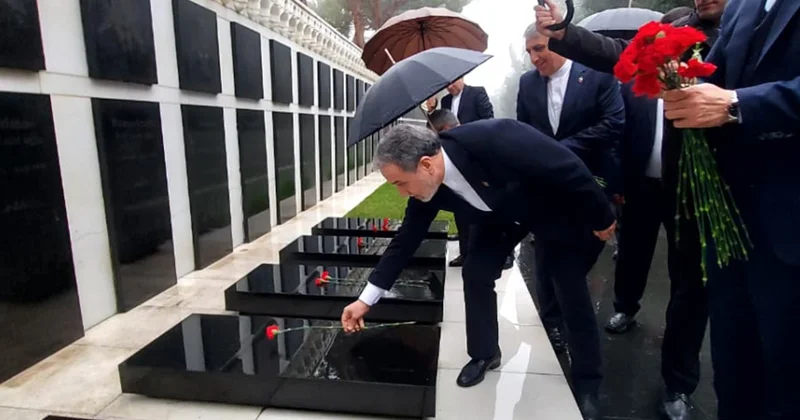 Araqçı Şəhidlər xiyabanında Foto