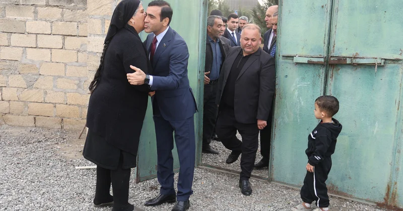 Millət vəkili Tərtərdə şəhid ailəsinin evində Fotolar