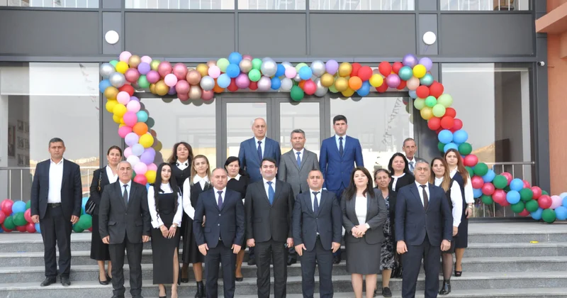 Otuz iki ildən sonra Horovluda məktəb 103 şagirdlə fəaliyyətə başlayıb