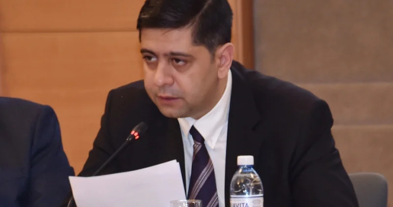 Dil normalarına görə cərimələr ediləcək RƏSMİ