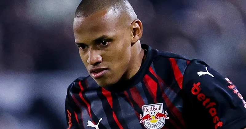 Zenit braziliyalı futbolçuya görə 15 milyon avro ödəməyə hazırdır