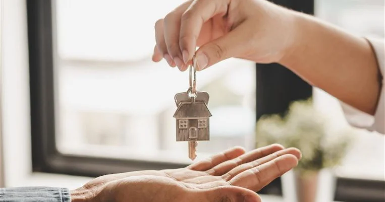 Sumqayıtda kirayə məznillər satışa çıxdı Aylıq 347 manatdan