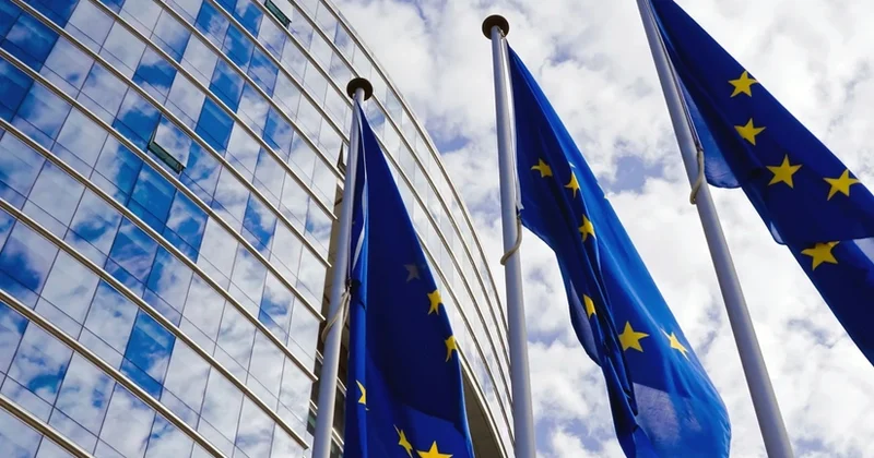 Aİ Şurası 1,5 milyard avroluq müdafiə sənayesi proqramını təsdiqləyib