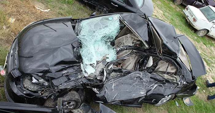 Qobuda TIR la Prius toqquşub I 3 nəfər ölüb