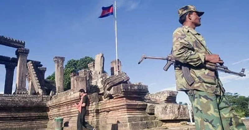 Tailand Kamboca ilə qarşıdurmaya döyüş təyyarələri cəlb edib