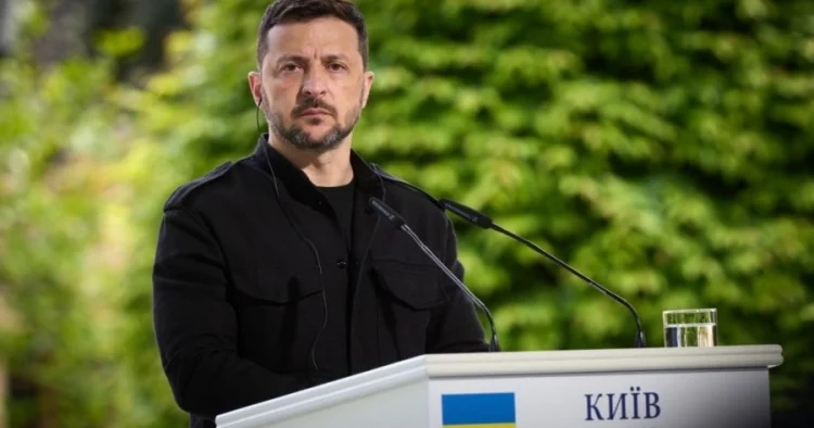 Zelenskidən Qərb tərəfdaşlarına müraciət: “Kiyev ləyaqətli sülh gözləyir”