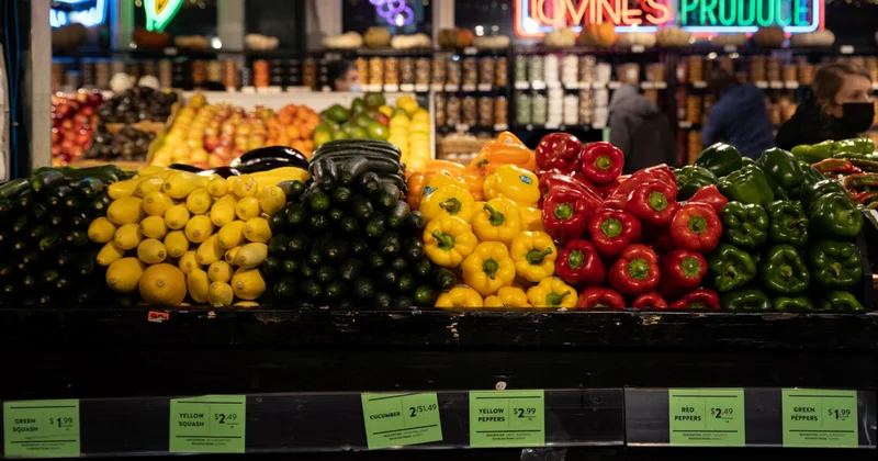 Трамп не может сбить цены в супермаркетах наша корреспонденция