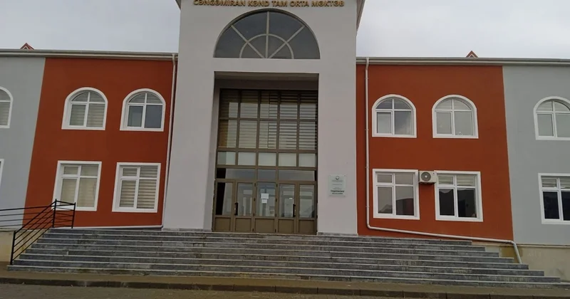 Kənddə müasir məktəb tikilib, amma müəllim və şagirdlər soyuqdan “donur”