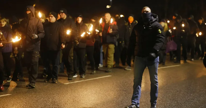 İsveçdə neonasist yürüşü keçirilib