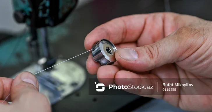 95 летний портной из Шеки: 80 лет жизни у швейной машинки