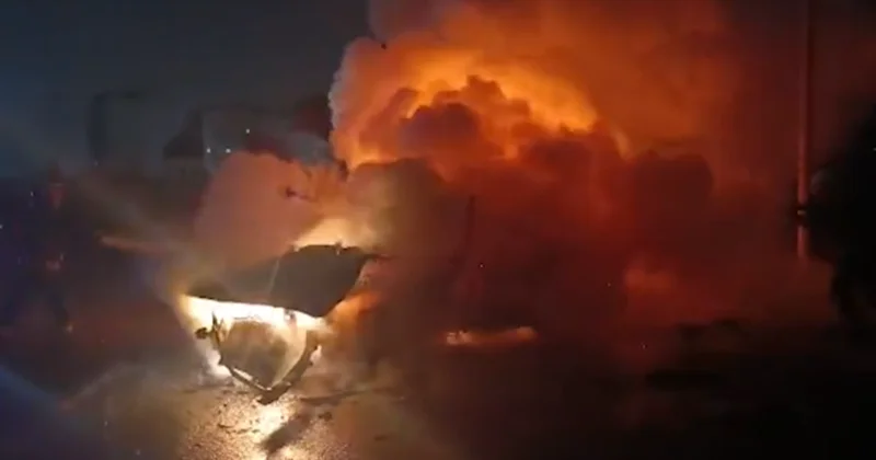 Qəzadan sonra “BMW” yandı Ölən və yaralananlar var Yenilənib