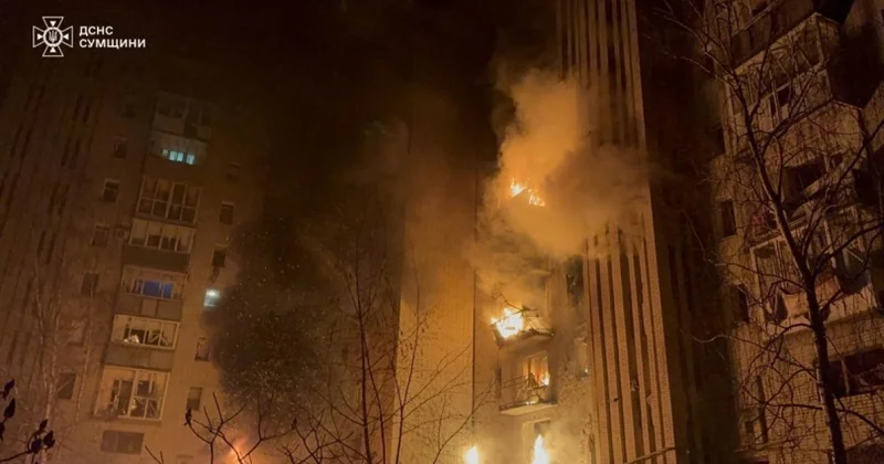 Ruslar Sumı və Çerinqova zərbələr vurub