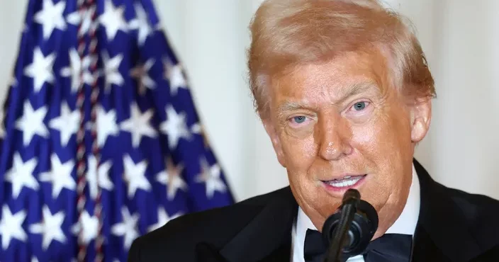 Tramp Zelenskini QINADI:“Sülh planını oxumayıb”