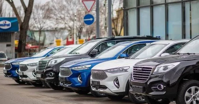 Çinli avtomobilindəki cızığa görə 3 nəfəri öldürdü