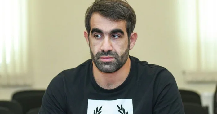 Rafael Ağayevdən SENSASİON açıqlama: “Dedilər ki, ortaya pul qoy”