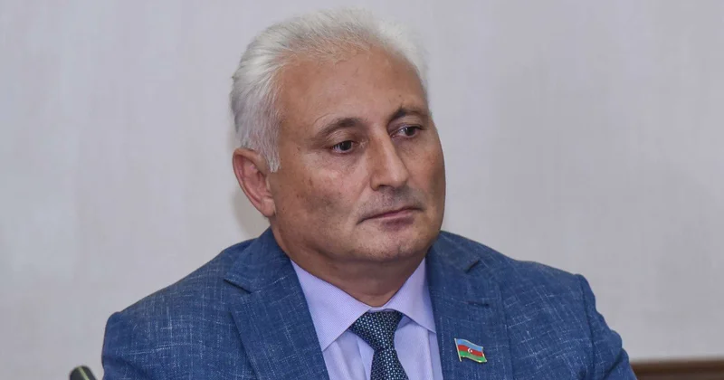 Deputatdan TƏKLİF: “Bütün məktəblərdə 1 3 cü siniflərdə tədris Azərbaycan dilində olsun”