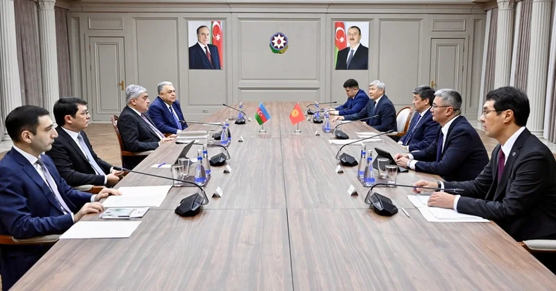 Azərbaycan Qırğızıstan arasında iclas keçirildi