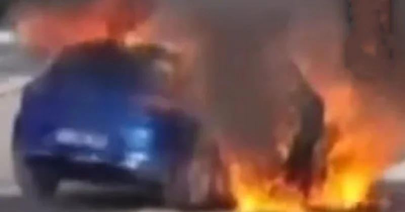 Türkiyə klubunun futbolçusunun maşını yandı Video