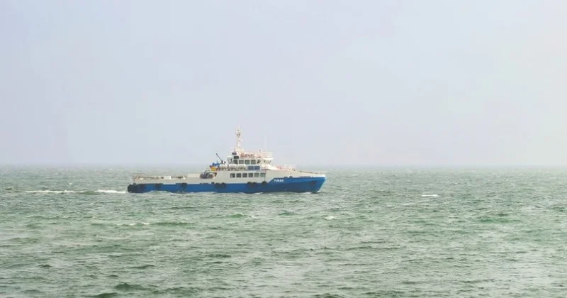 Hollandiya Karib dənizinə gəmi göndərir