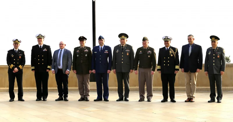 ABŞ səfirliyi: General Makkininin səfəri Azərbaycanla müdafiə əməkdaşlığını möhkəmləndirdi