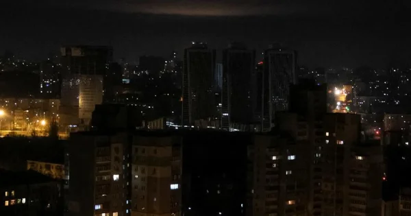 Kiyevə ard arda üçüncü dəfə hücum edildi