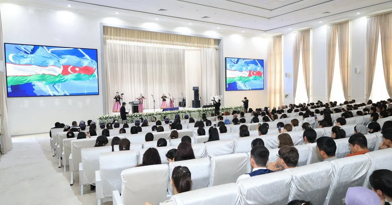 В Узбекистане в рамках “Дней азербайджанского искусства и литературы” состоялась яркая концертная программа ФОТО