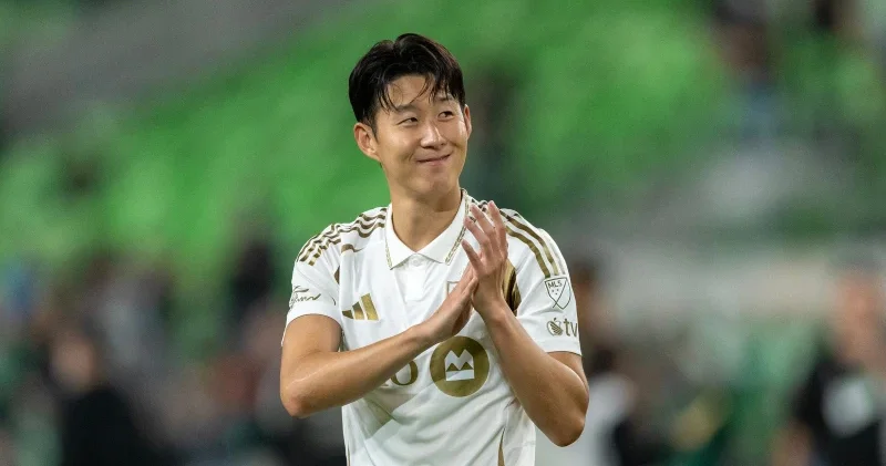 Məşhur futbolçunu şantaj edən qadına 4 il həbs cəzası verildi