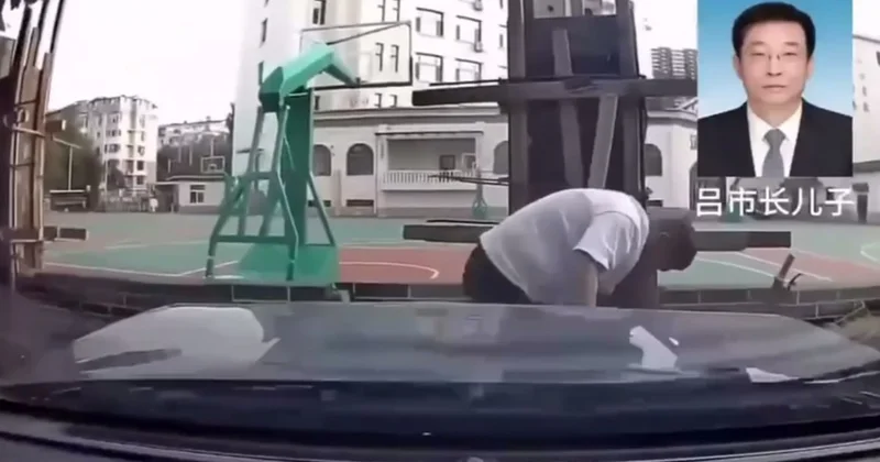 Çində DƏHŞƏT Sürücü təzminat ödəməmək üçün vurduğu piyadanı ÖLDÜRDÜ ANBAAN VİDEO