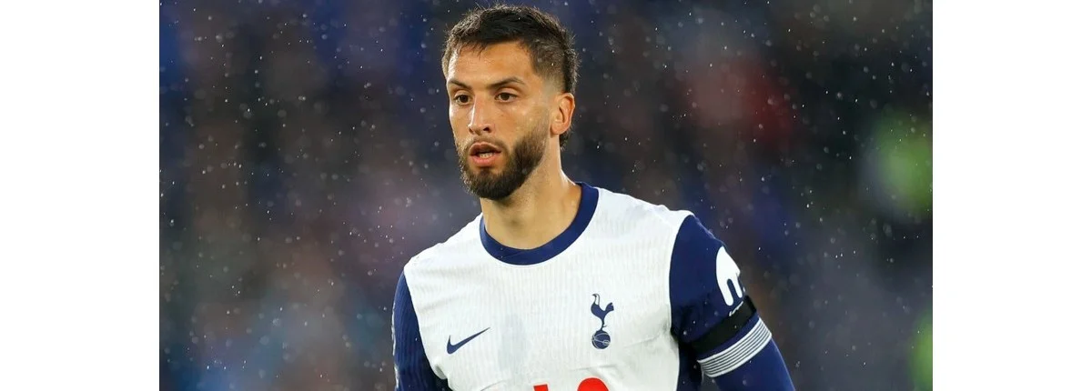 Tottenhemin huşunu itirən futbolçusunun durumu yaxşıdı