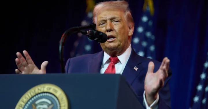 Tramp İranı hədələdi: İnsanlar öldürüləcəyi halda, sizi çox sərt vurarıq