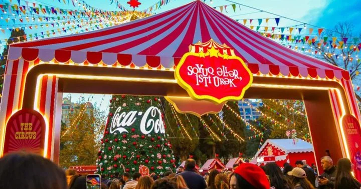 Bayram möcüzəsini paylaşdıq: “Soyuq Əllər, İsti Ürək” yarmarkasında “Coca Cola” ilə unudulmaz anlar