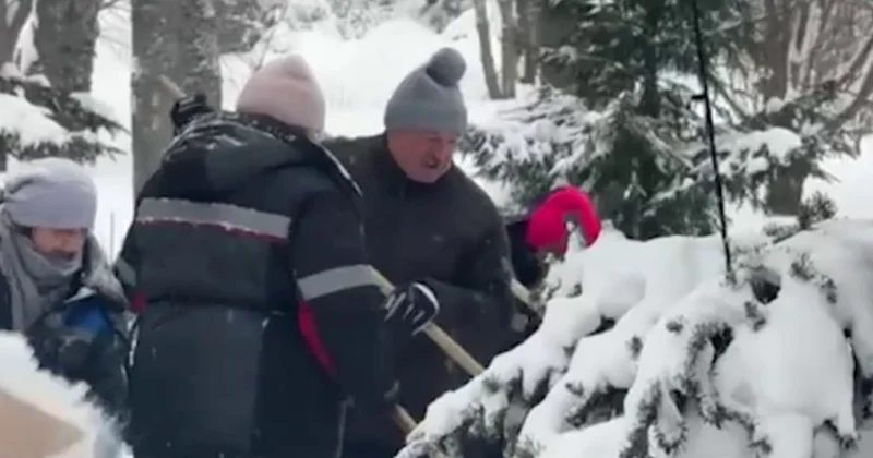 Qartəmizləmə işlərinə Lukaşenko da qatıldı VİDEO