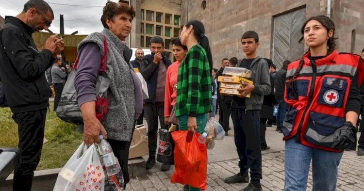 Qarabağdan köçənlər Ermənistanda mənzillə təmin olunur