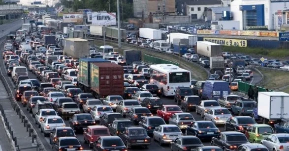 Названы улицы Баку с наибольшей плотностью движения