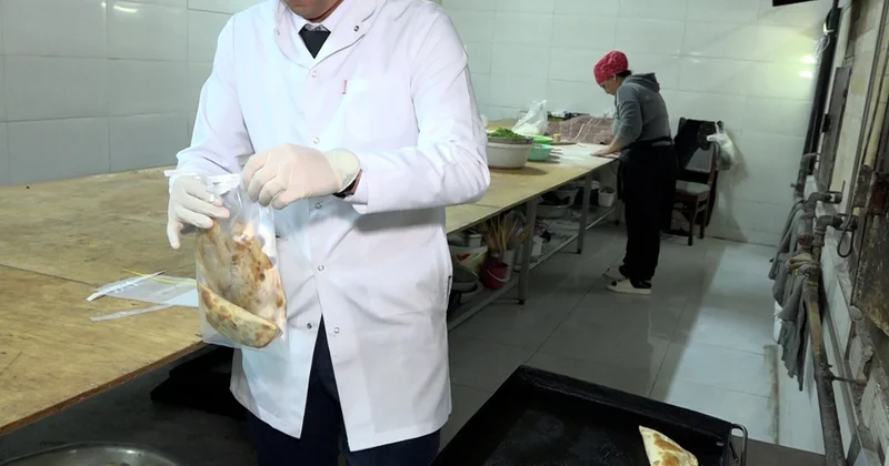 Novxanıdakı bu restoranlarda “dəvə qutabı” menyudan çıxarıldı Fotolar