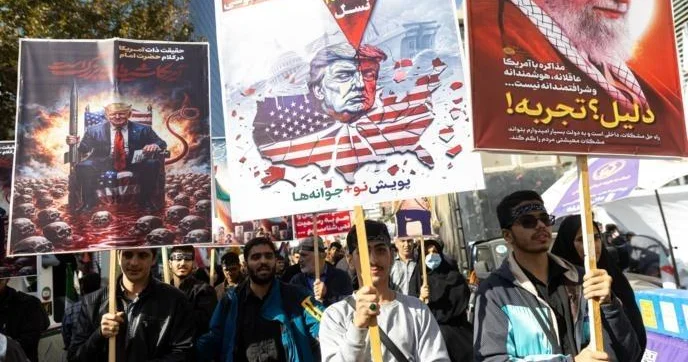 “Trampı devrilmiş tiranlarının aqibəti gözləyə bilər” Xamenei