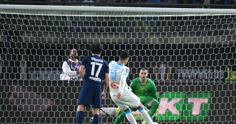 PSJ Fransa Superkubokunun qalibi oldu