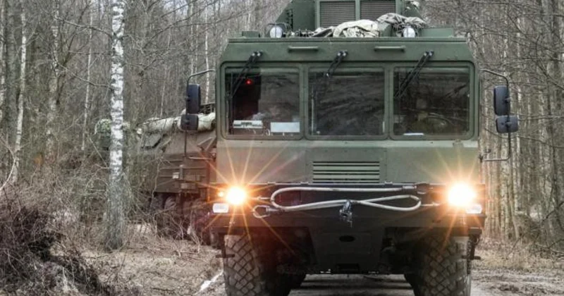 Rusiya Putinin iqamətgahına hücuma cavab olaraq “Oreşnik”lə Ukraynaya kütləvi zərbələr endirib