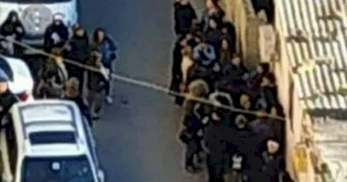 Bakıda falçının evi qarşısında böyük növbə FOTO