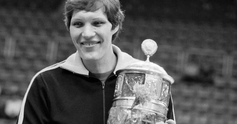 İkiqat olimpiya çempionu vəfat edib