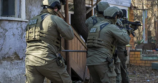 DTX xarici ölkəyə işləyən silahlı şəxsi həbs etdi