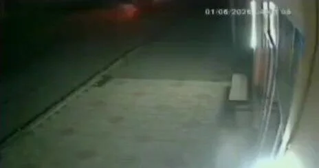 Tərtərdə minik avtomobili traktorun kotanına çırpıldı ölən var VİDEO