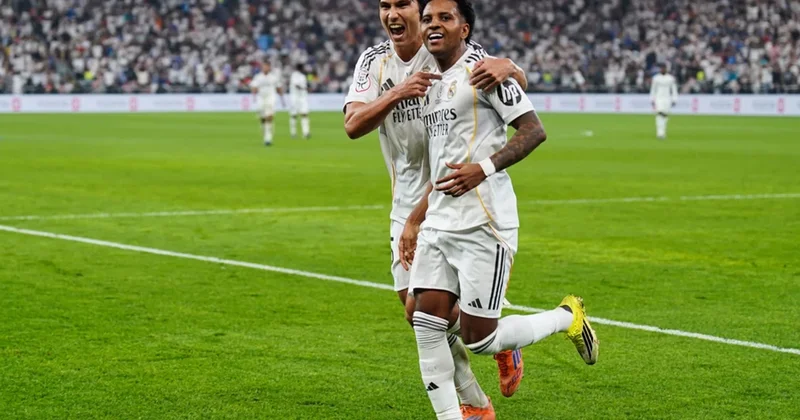 Qapının “doqquzluğu”na elə zərbə vurdu ki... Video