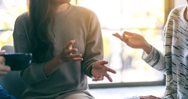 Psixologiyaya görə eyni hekayəni daim təkrar etmək nə deməkdir?