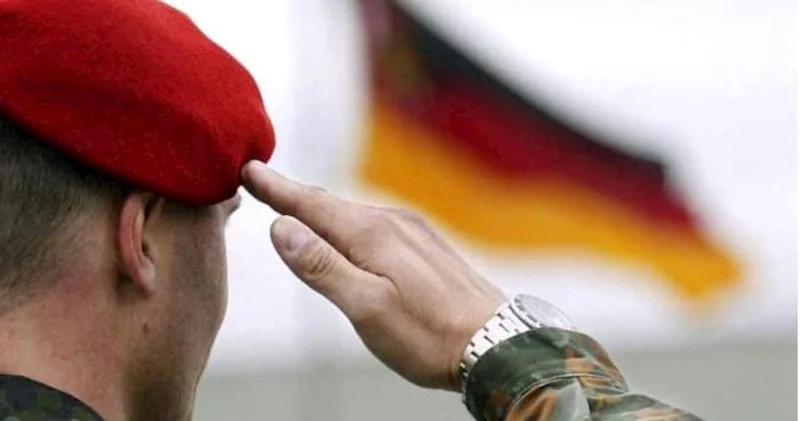 Almaniya ordu üçün 20 000 könüllü cəlb etmək istəyir