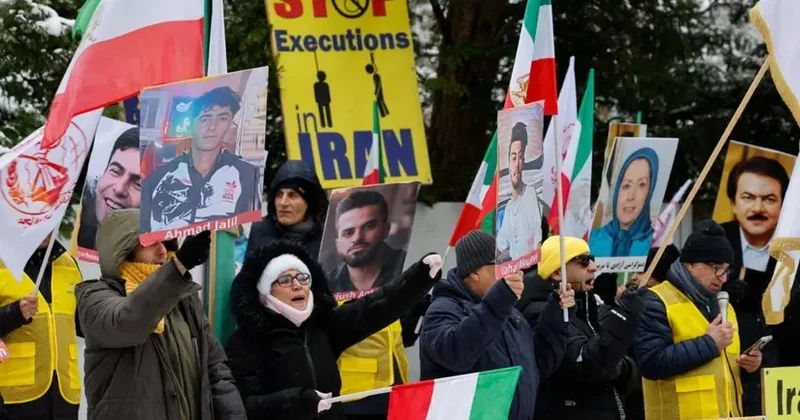 İranda hakimiyyətə qarşı keçirilən etiraz aksiyalarında ölənlərin sayı artıb