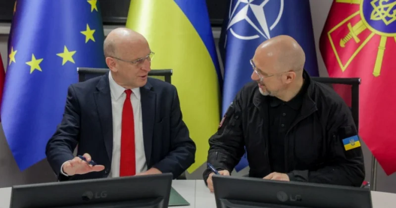 Ukrayna və Britaniya müdafiə əməkdaşlığı üzrə yol xəritəsini imzalayıb