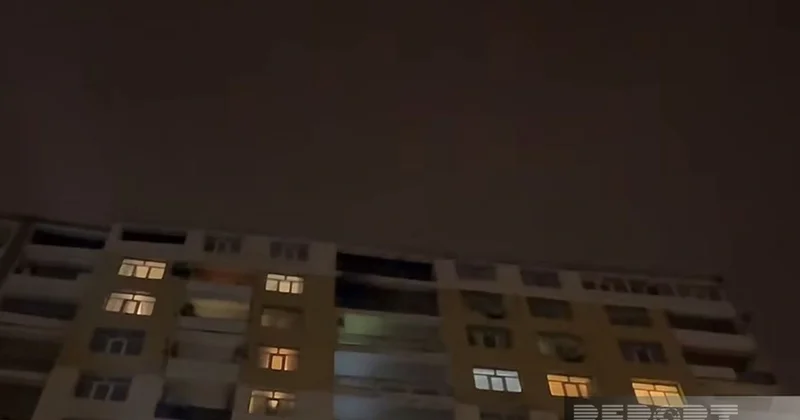 В многоэтажном жилом доме в Баку произошел пожар, есть пострадавший ОБНОВЛЕНО