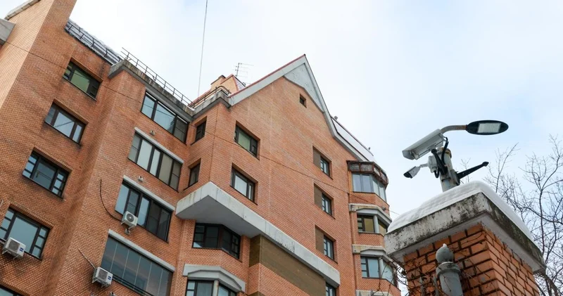 Лариса Долина освободила проданную квартиру