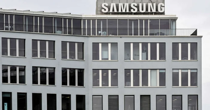 Samsung smartfon qiymətlərinin artacağı barədə xəbərdarlıq etdi